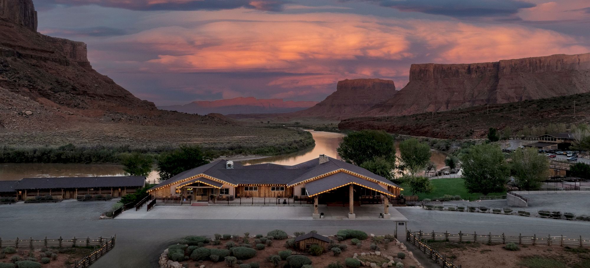 Red Cliffs Lodge