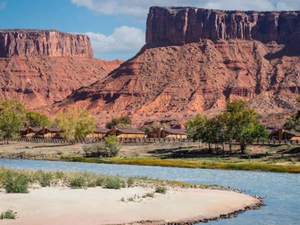 Red Cliffs Lodge
